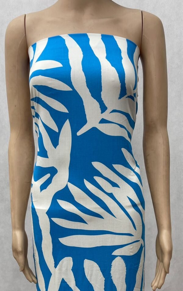 Tropical Leaf Patterned 45s Yarn 100% Rayon Fabric
