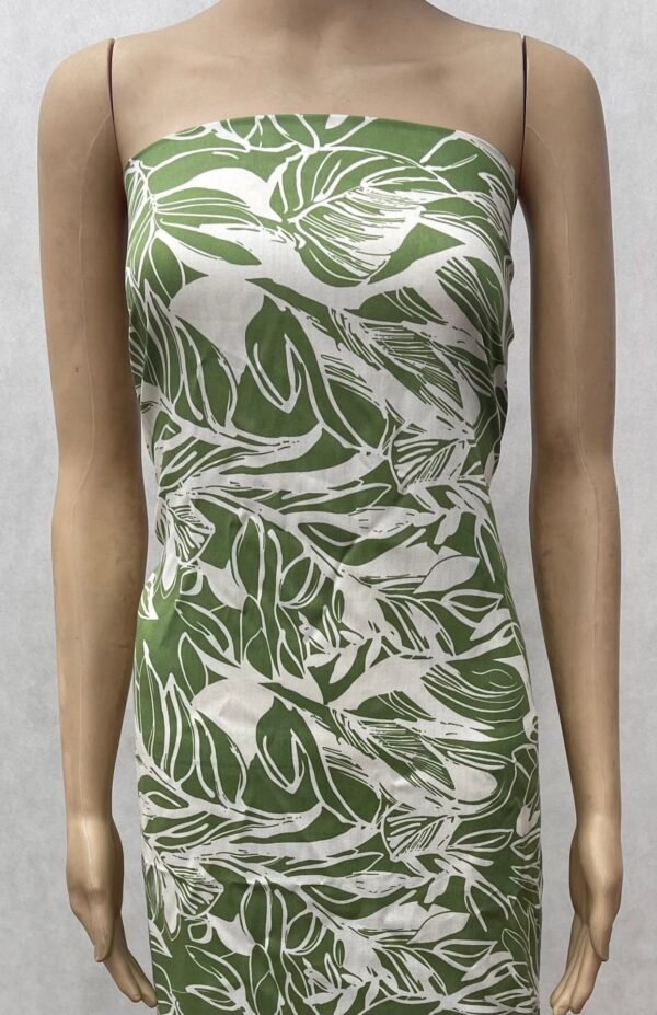 Tropical palm print 45s yarn 100% Rayon fabric