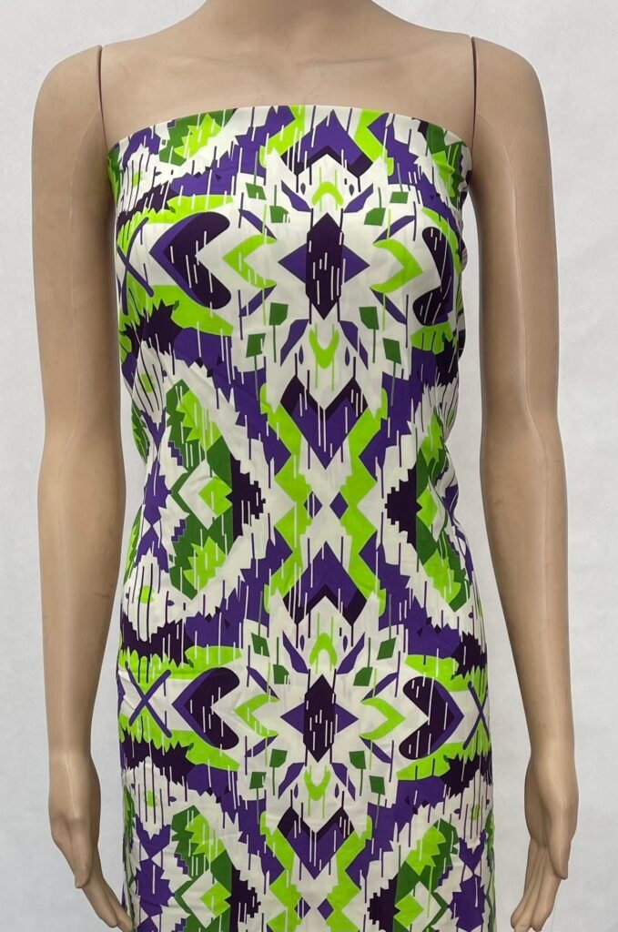 HL-P237 Polyester Broken Twill Printed Fabric - Image 4
