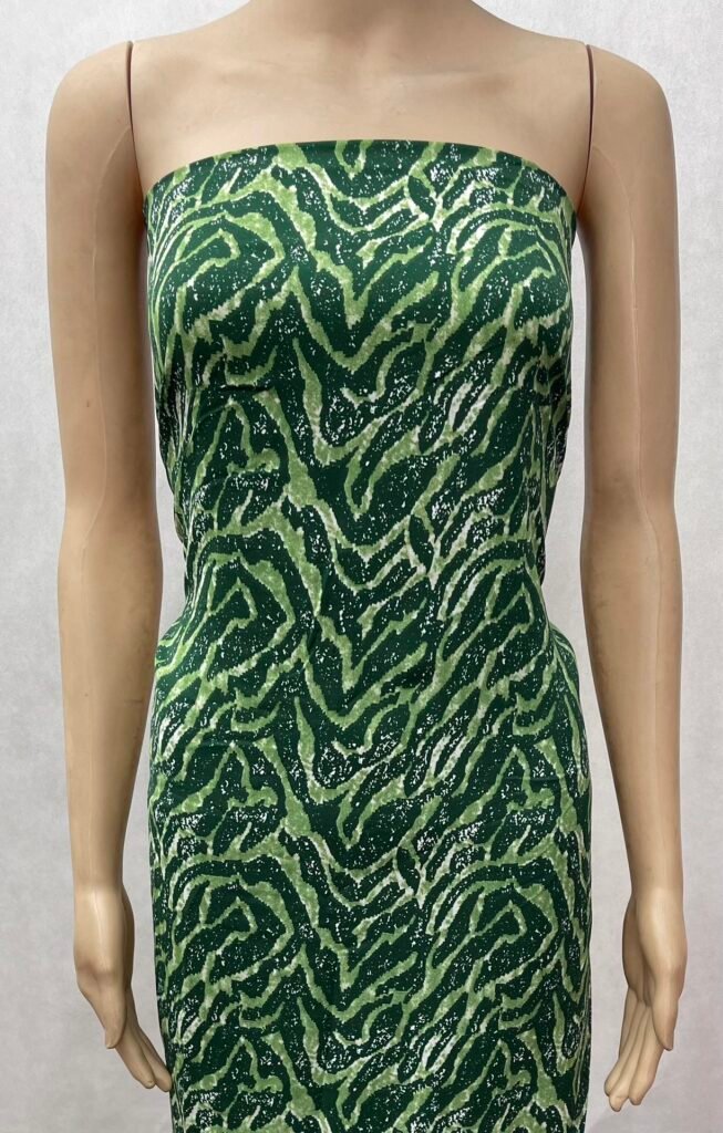 HL-P323 Polyester Broken Twill Printed Fabric - Image 4