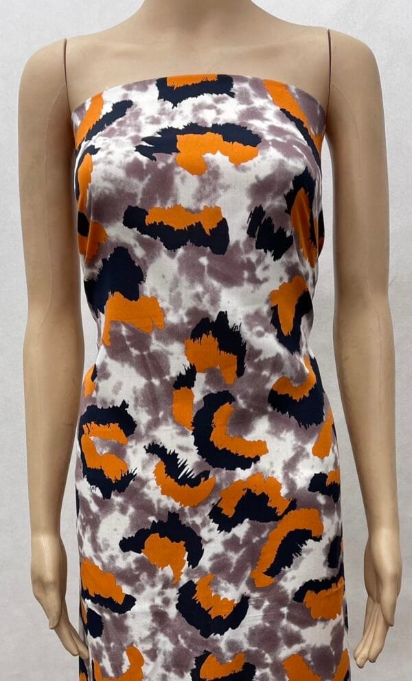 Colored Leopard Print 45s Yarn 100% Rayon Fabric