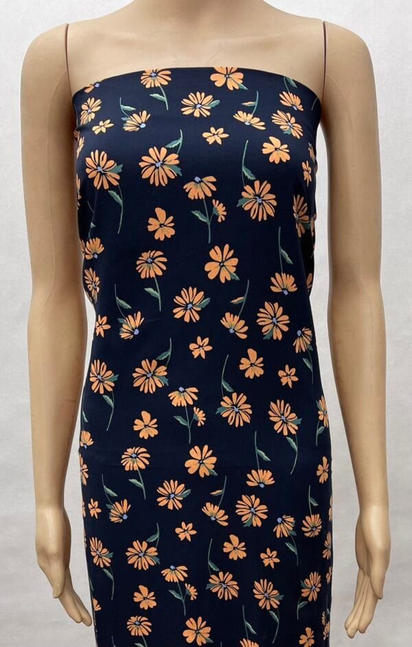 Comfortable 40s Yarn Floral Printed 100% Rayon Fabric