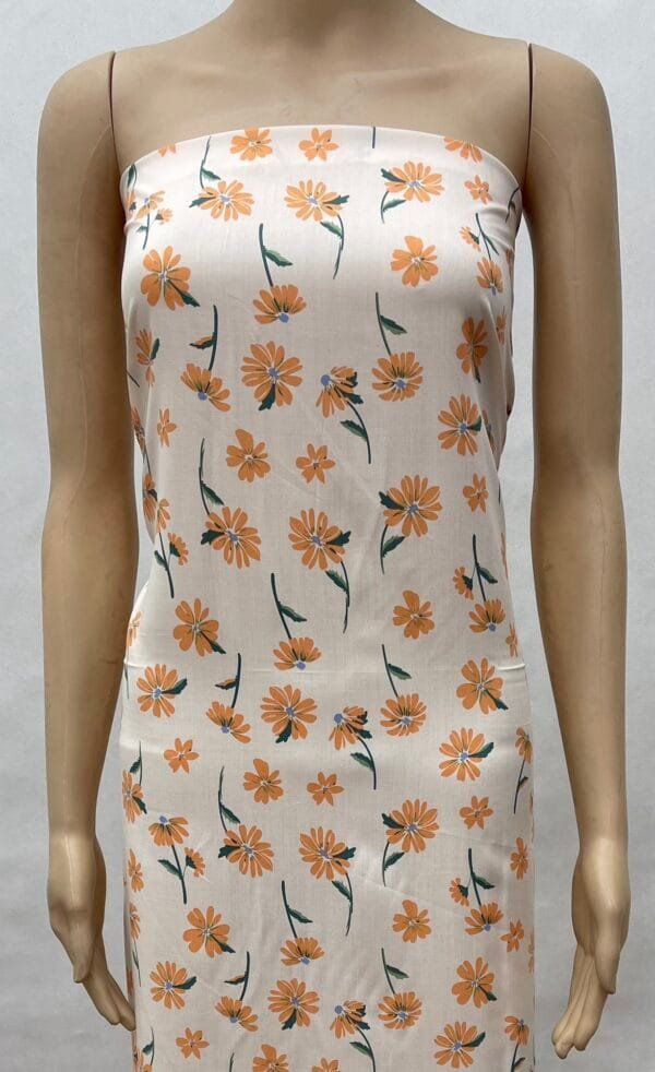 Comfortable 40s Yarn Floral Printed 100% Rayon Fabric