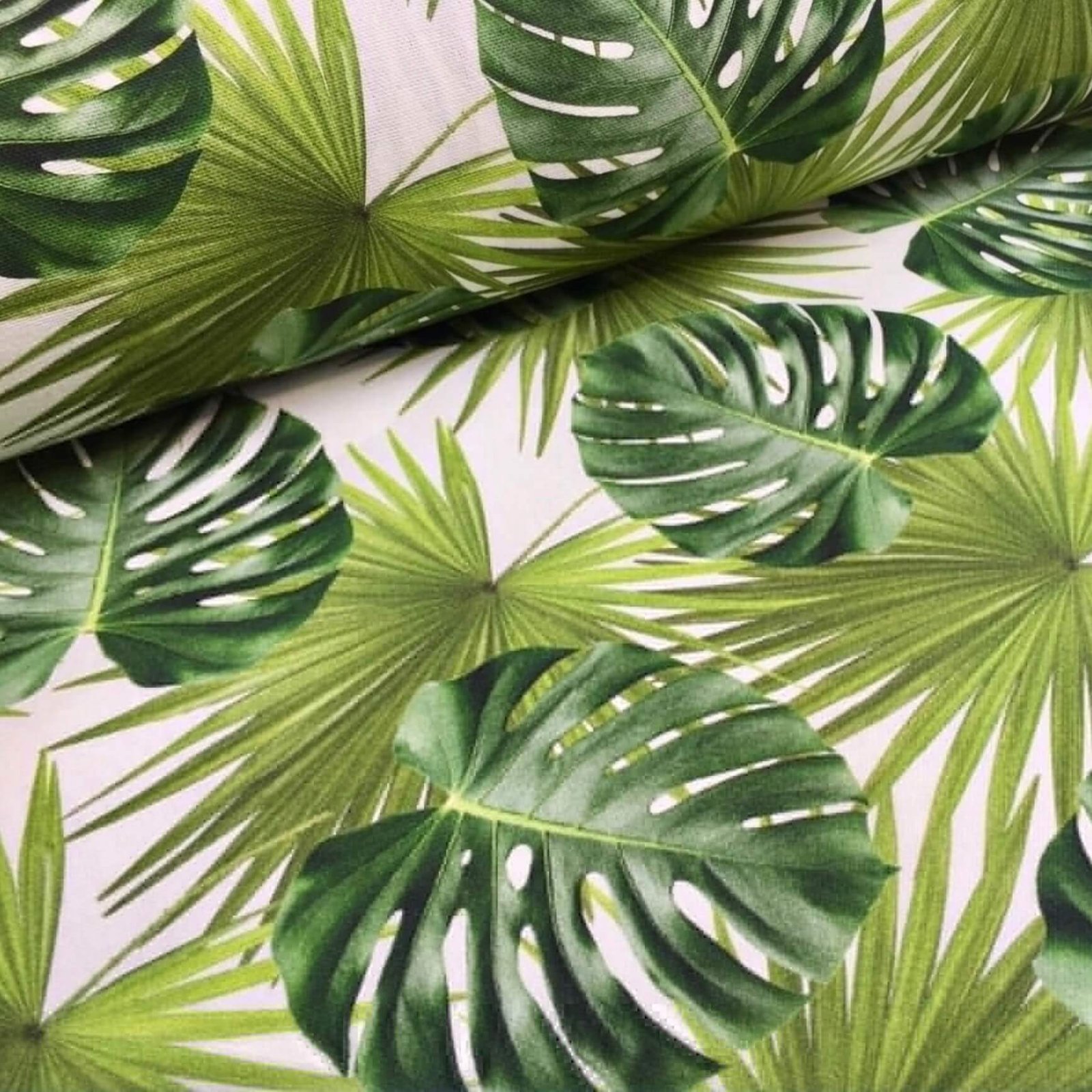 Modern green leaf botanical pattern on a fabric.